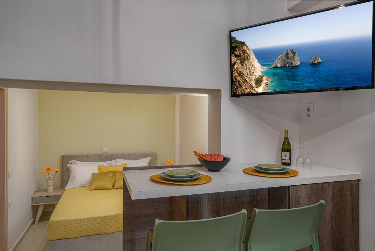 Andy'S & Hari'S Elegant Town Studios Zakynthos Exterior foto